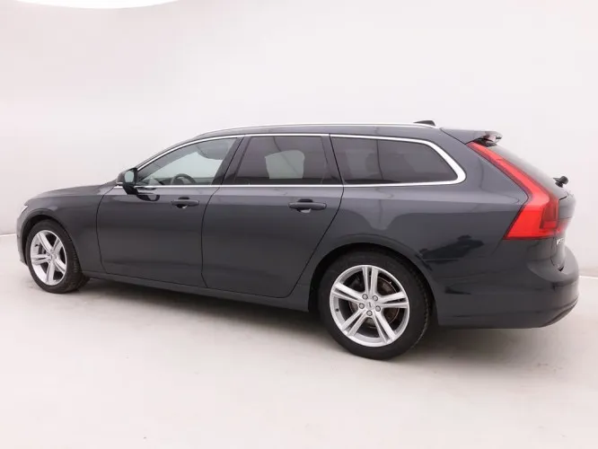 Volvo V90 2.0 D3 150 Momentum + GPS + Leder/Cuir + Alu18 Image 3