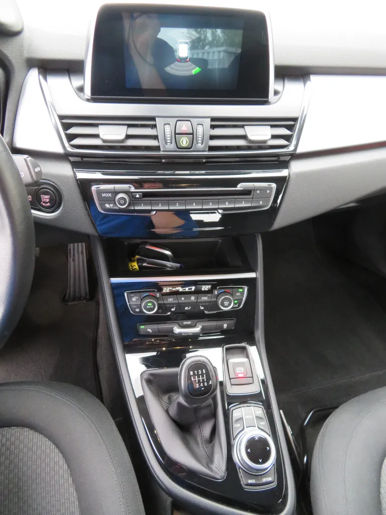 BMW 218 ACTIVE TOURER D ADVANTAGE*NAVI*LED*PDC* Image 6